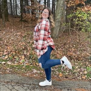 Meet your Posher, Attianna